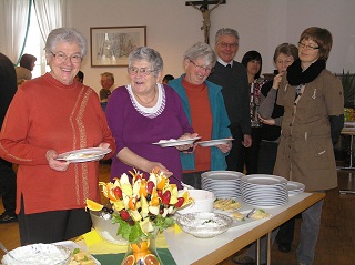 Foto der Gäste von der KAB Herbertshofen-Erlingen